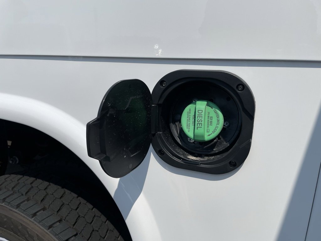 New 2025 Ford F550 4x4 SuperCab Super Duty image 64