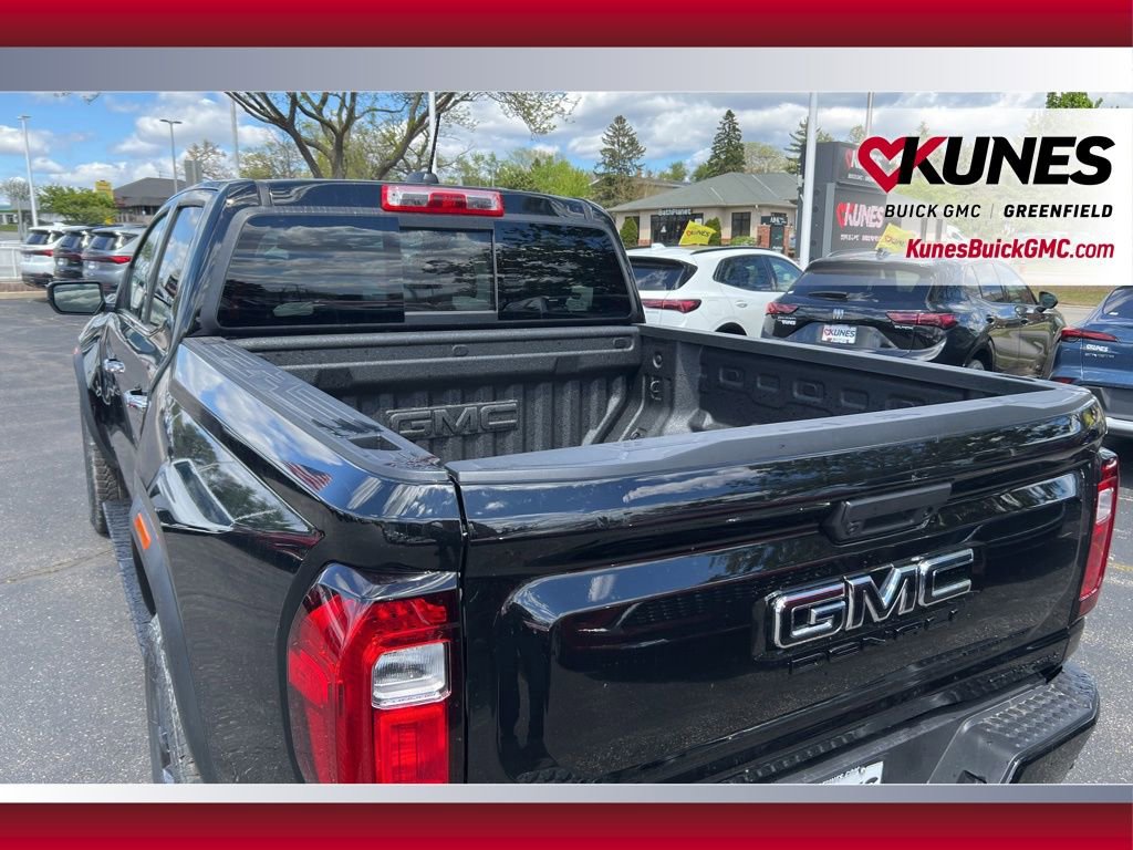 New 2026 GMC Canyon Denali w/ LPO, Denali Black Edition AWD/4WD image 34