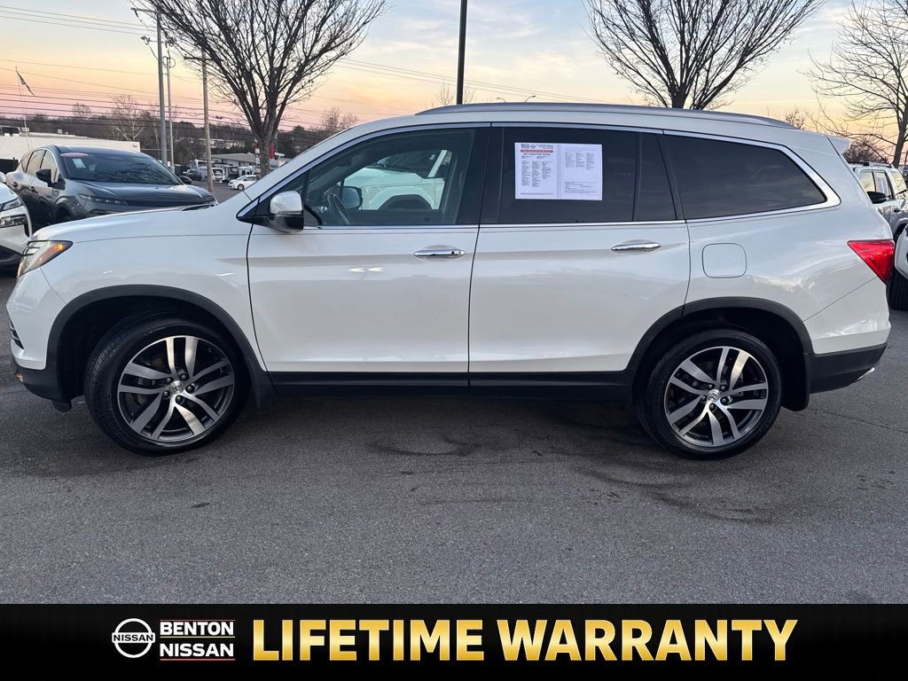 Used 2017 Honda Pilot Touring image 5