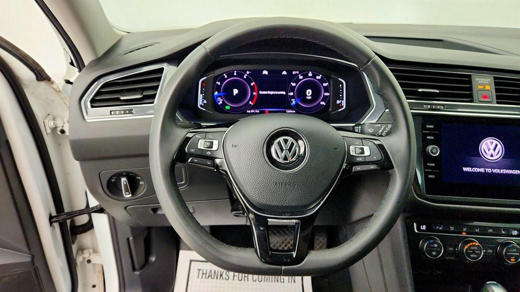 Used 2020 Volkswagen Tiguan SEL AWD/4WD image 13