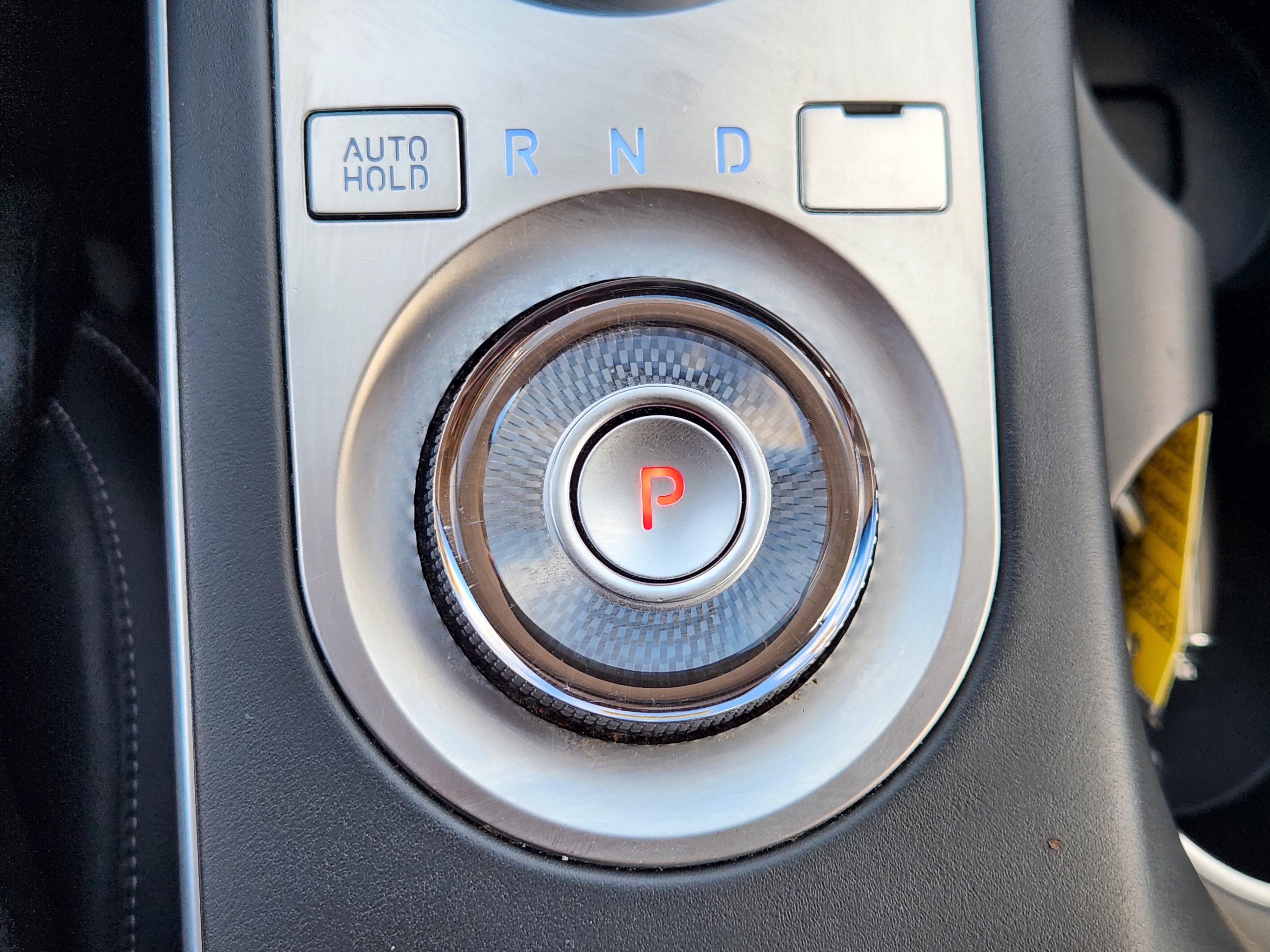 Used 2025 Genesis GV70 2.5T AWD/4WD image 13