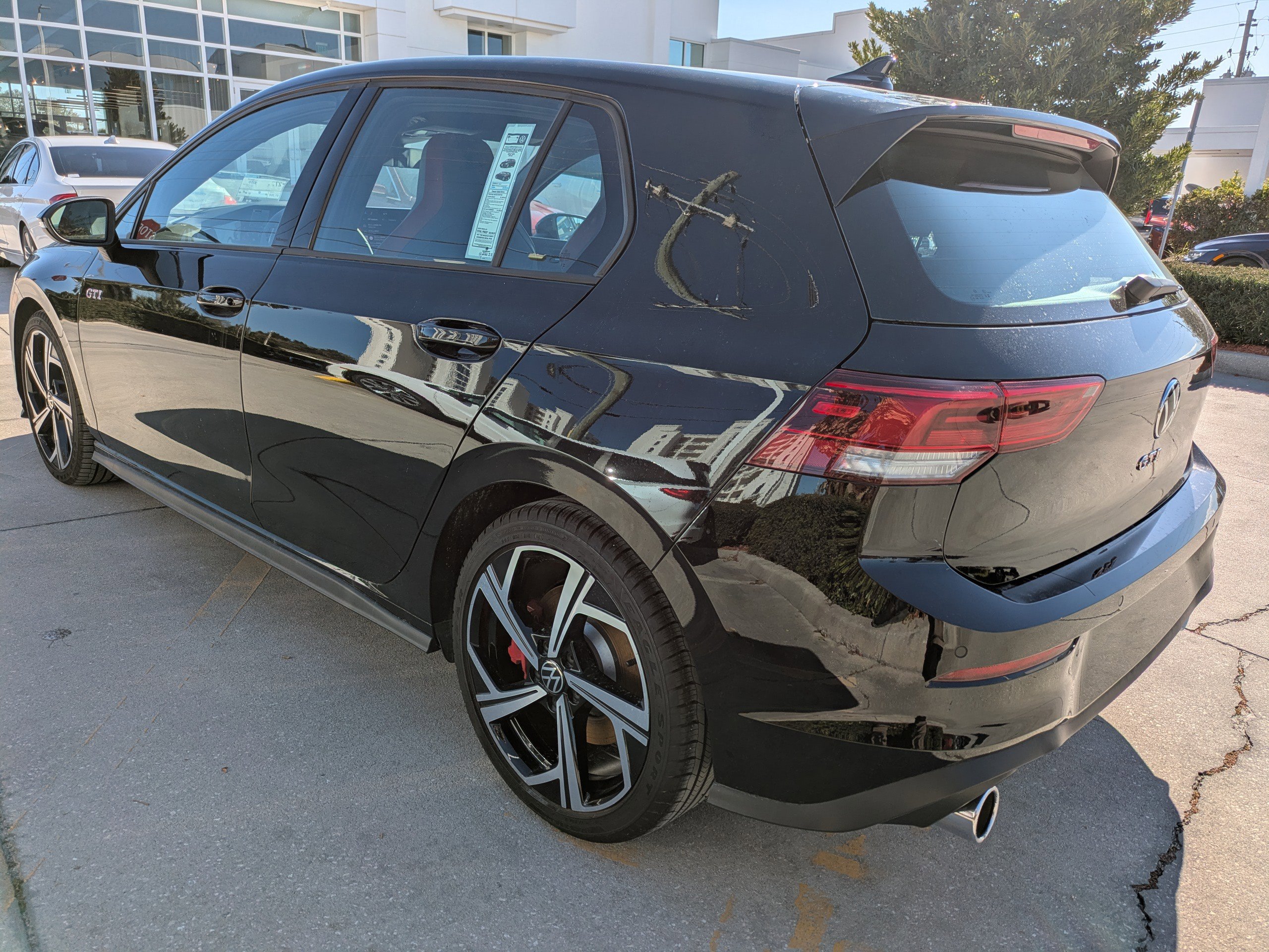 New 2025 Volkswagen GTI SE image 6