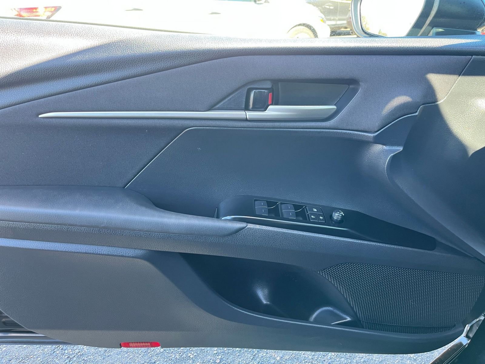 Used 2025 Toyota Camry LE image 20