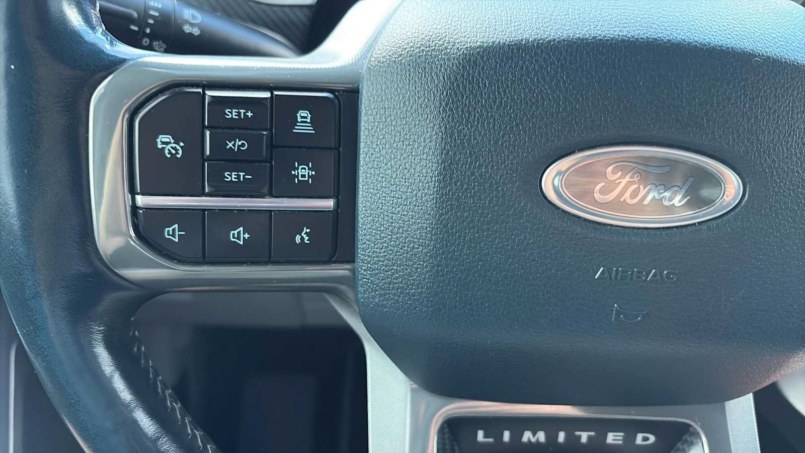 Used 2022 Ford F150 Limited AWD/4WD image 16