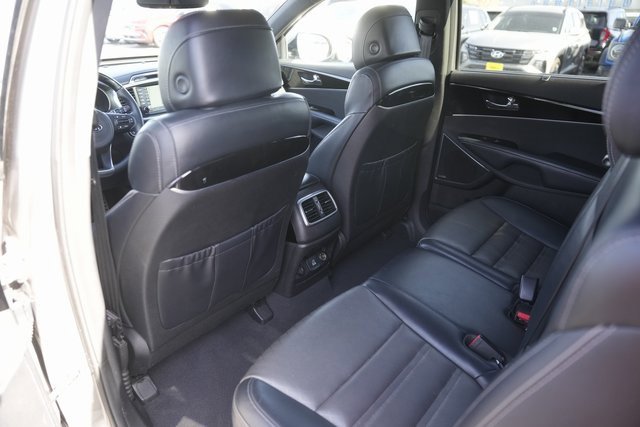 Used 2017 Kia Sorento SX image 12