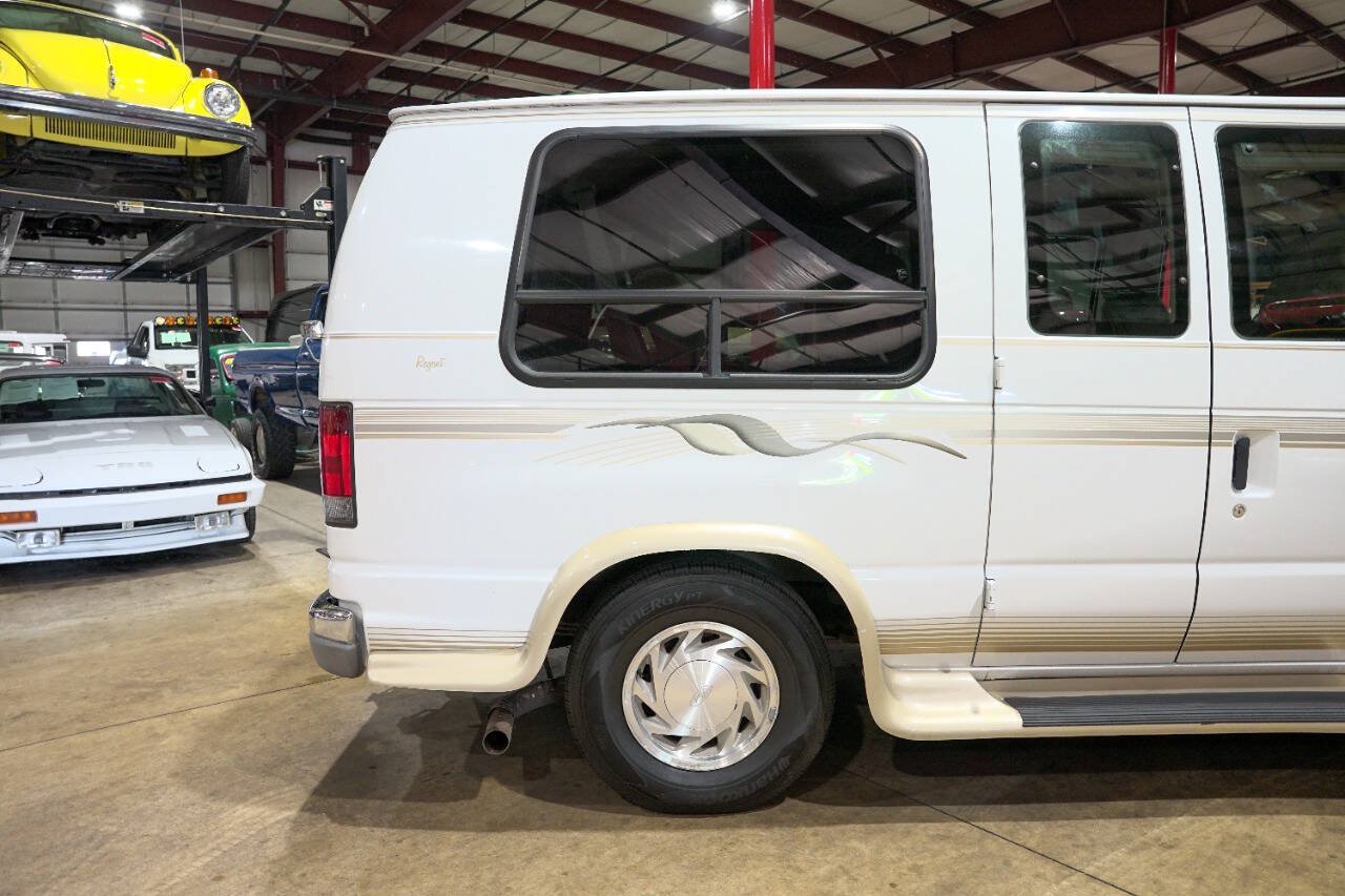 Used 2002 Ford E-150 and Econoline 150 RWD image 9