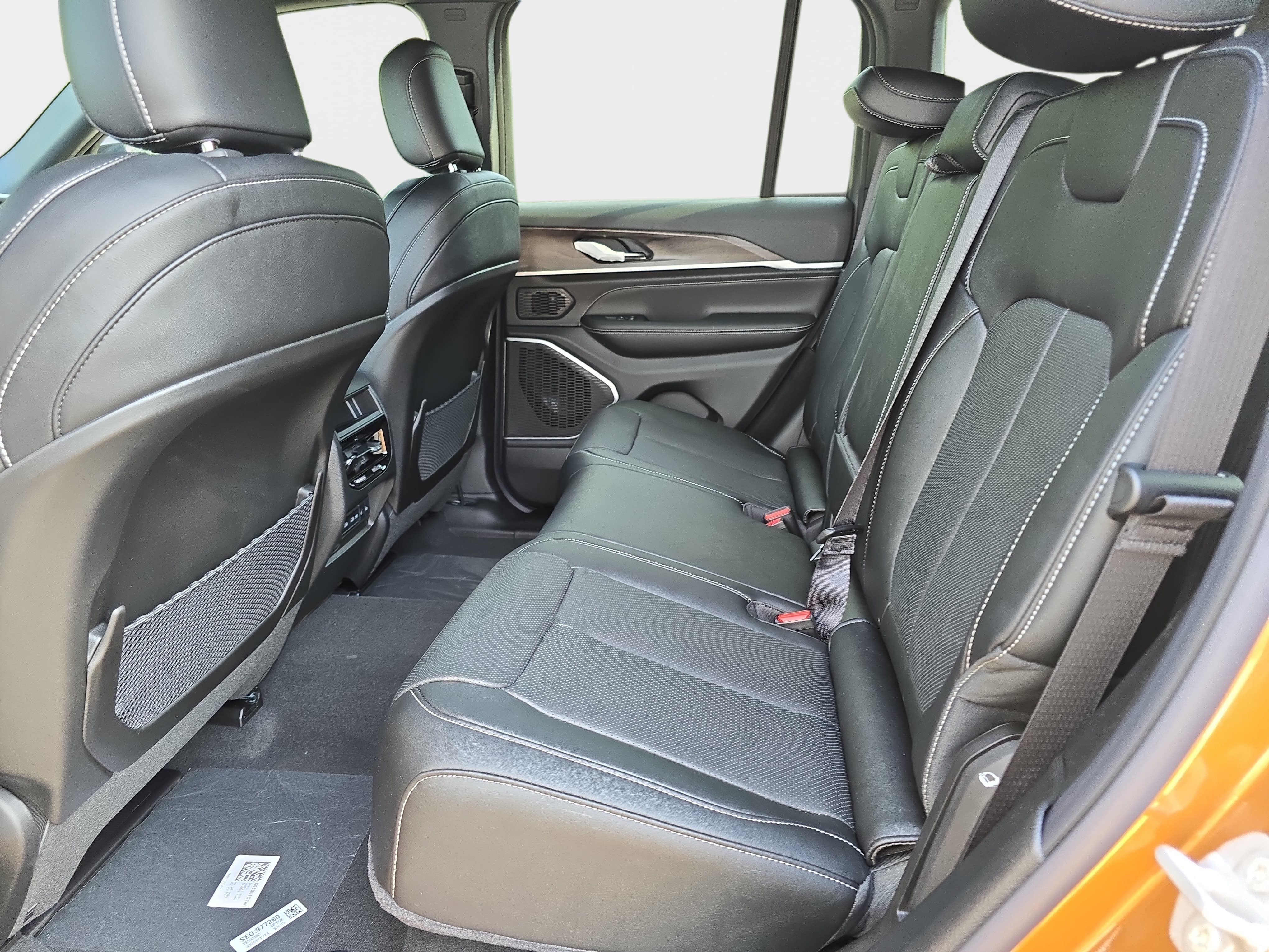 New 2026 Jeep Grand Cherokee Limited Reserve AWD/4WD image 11
