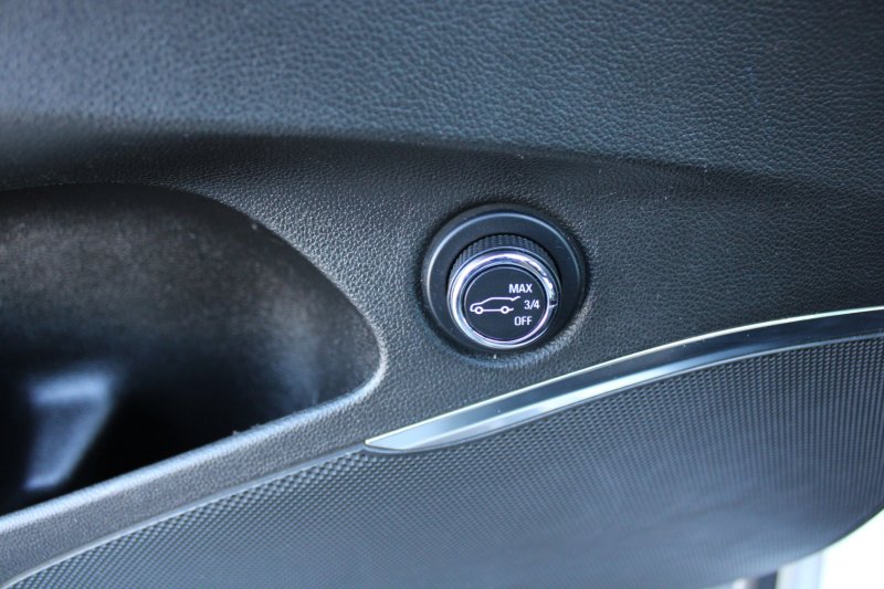 Used 2022 Buick Enclave Essence image 17