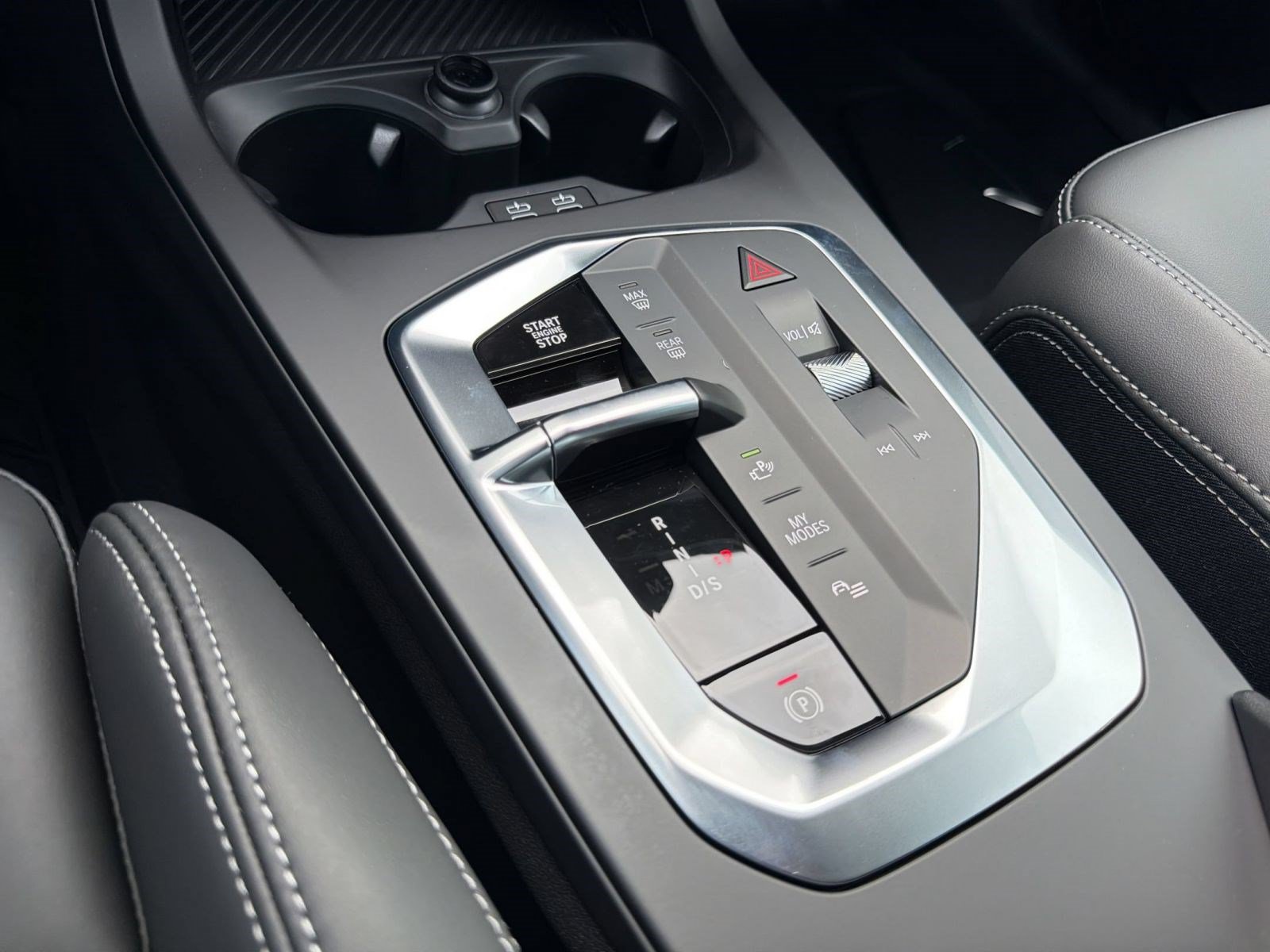 New 2026 BMW 228i w/ Technology Package FWD image 17