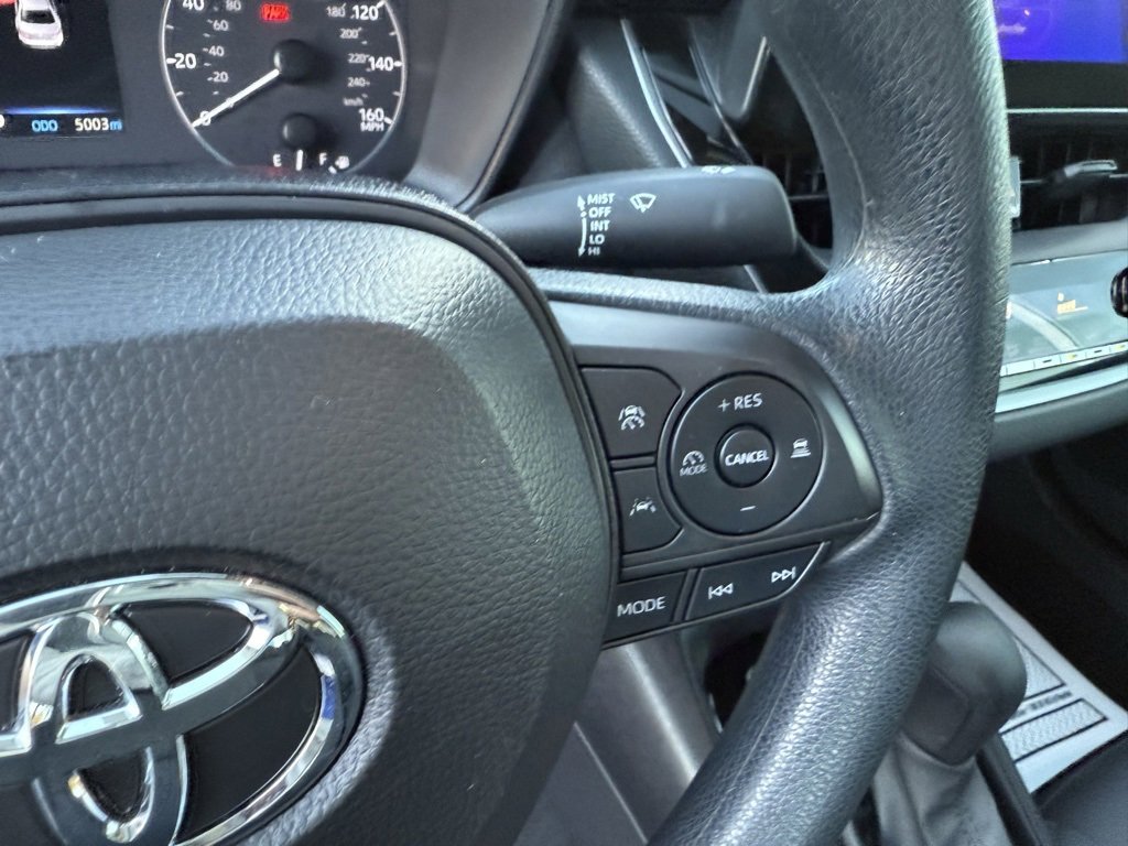 Used 2025 Toyota Corolla LE image 11