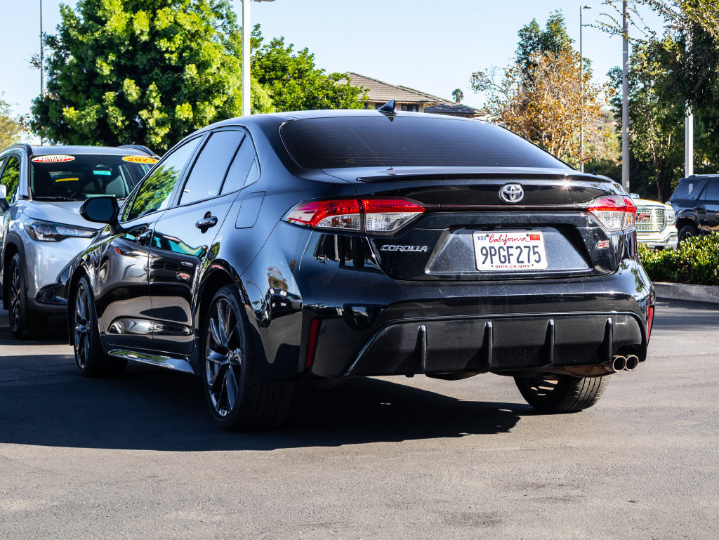 Used 2024 Toyota Corolla SE w/ SE Premium Package FWD image 5