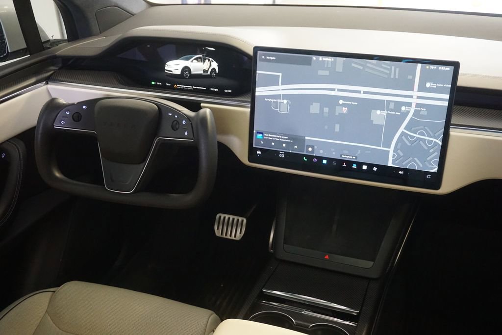 Used 2023 Tesla Model X Plaid image 21