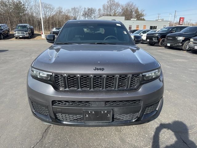 Used 2023 Jeep Grand Cherokee L Laredo image 2