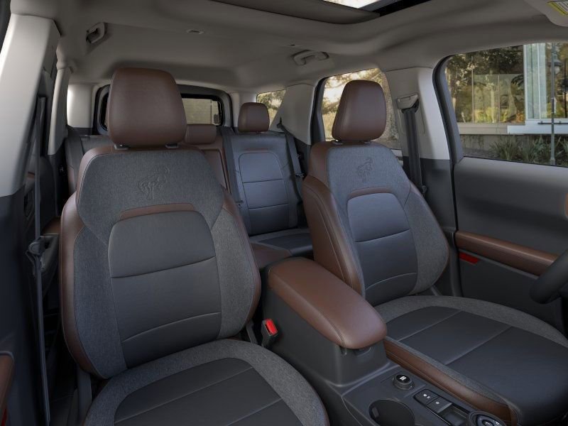 Used 2024 Ford Bronco Sport Outer Banks w/ Tech Package image 11