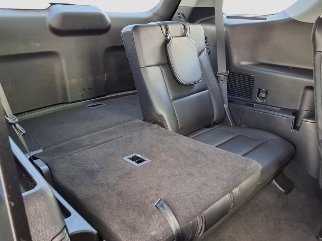 Certified 2022 Ford Explorer XLT w/ Equipment Group 202A image 11