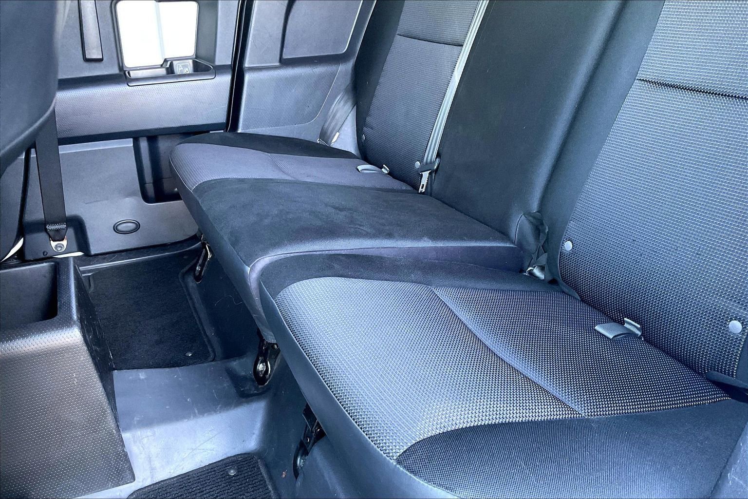 Used 2010 Toyota FJ Cruiser 4WD image 17