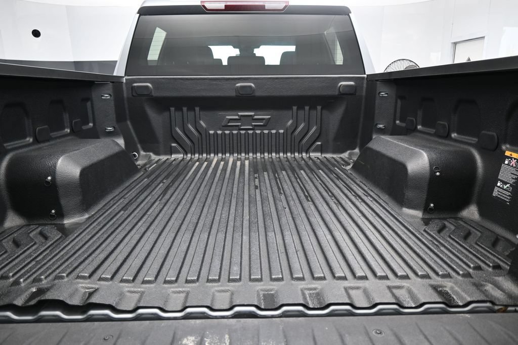 Used 2025 Chevrolet Silverado 1500 Custom w/ Turbomax Blackout Package RWD image 31