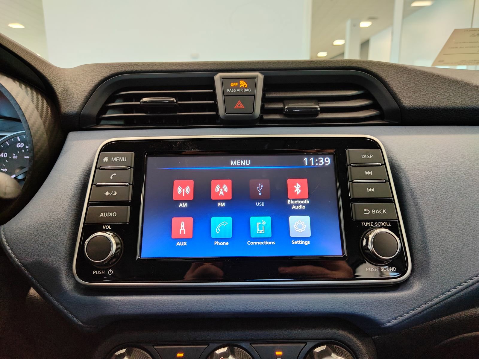 New 2025 Nissan Versa SV w/ Trunk Package FWD image 19