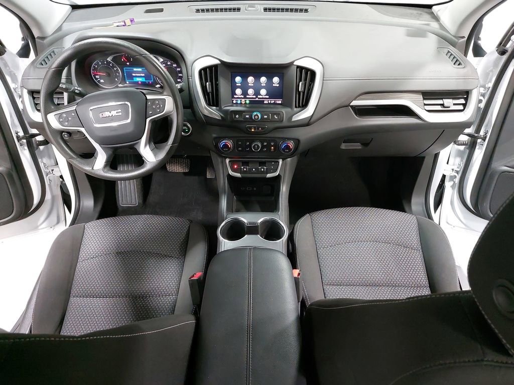 Used 2023 GMC Terrain SLE w/ Driver Convenience Package image 9
