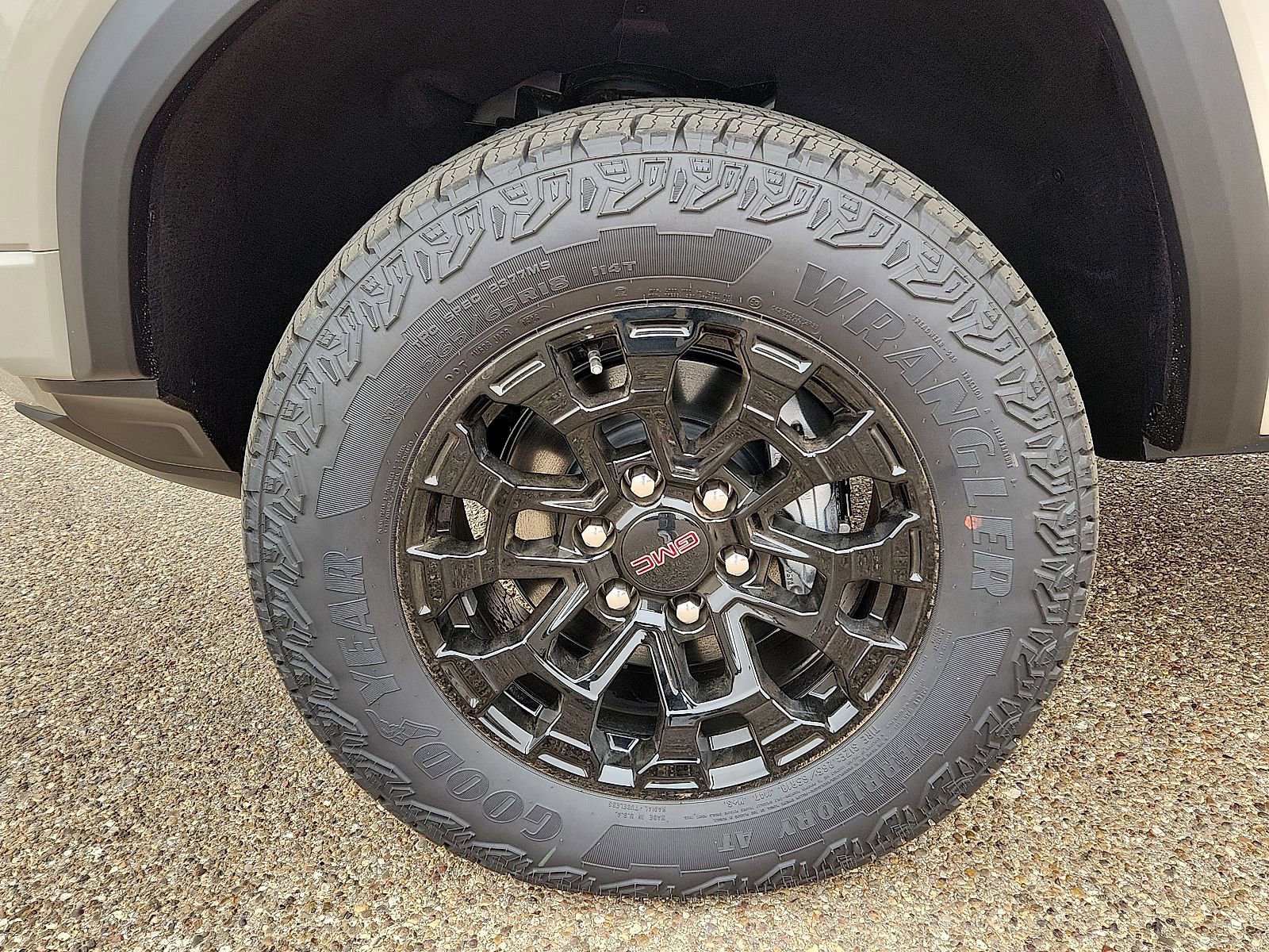 New 2026 GMC Canyon Elevation w/ Convenience Package image 6