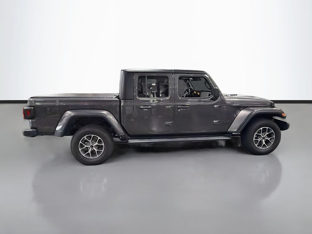 Used 2024 Jeep Gladiator Sport AWD/4WD image 4
