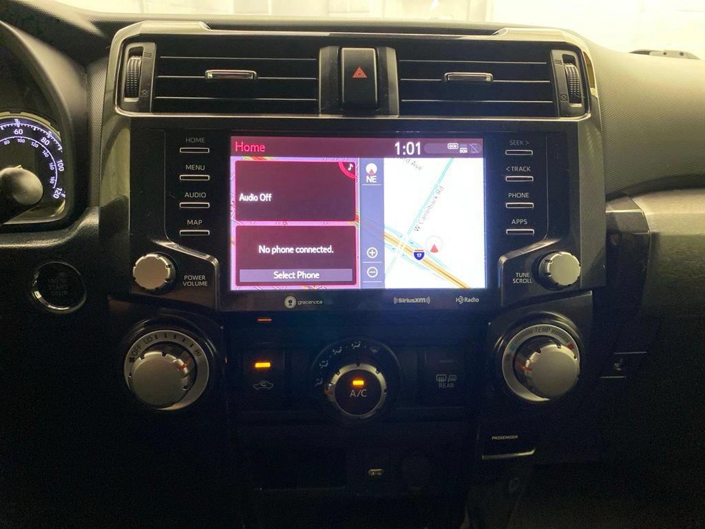 Used 2020 Toyota 4Runner Venture w/ Moonroof Package AWD/4WD image 14