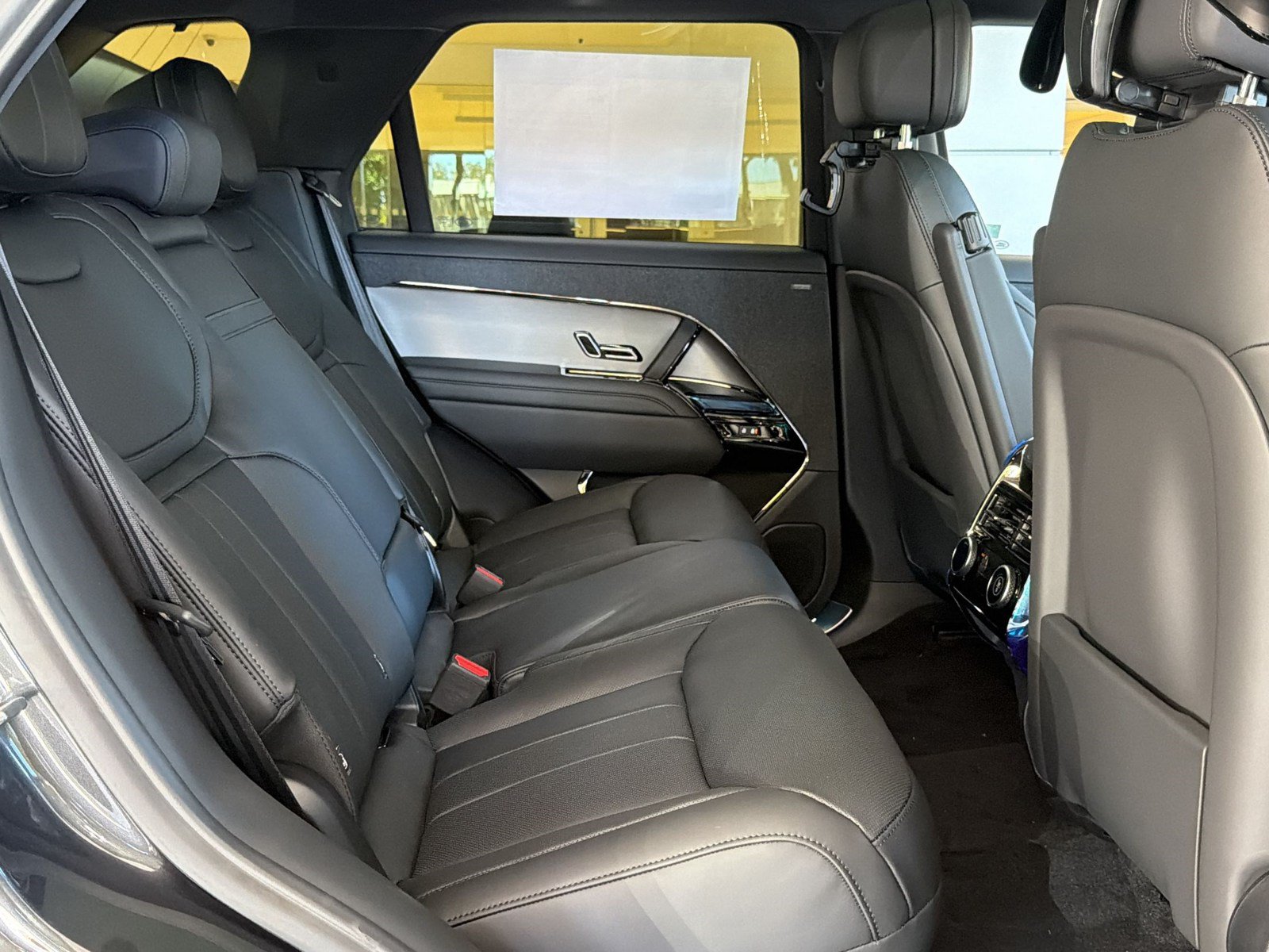 New 2026 Land Rover Range Rover Sport SE AWD/4WD image 31
