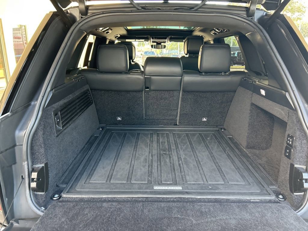 Used 2022 Land Rover Range Rover Westminster Edition image 41