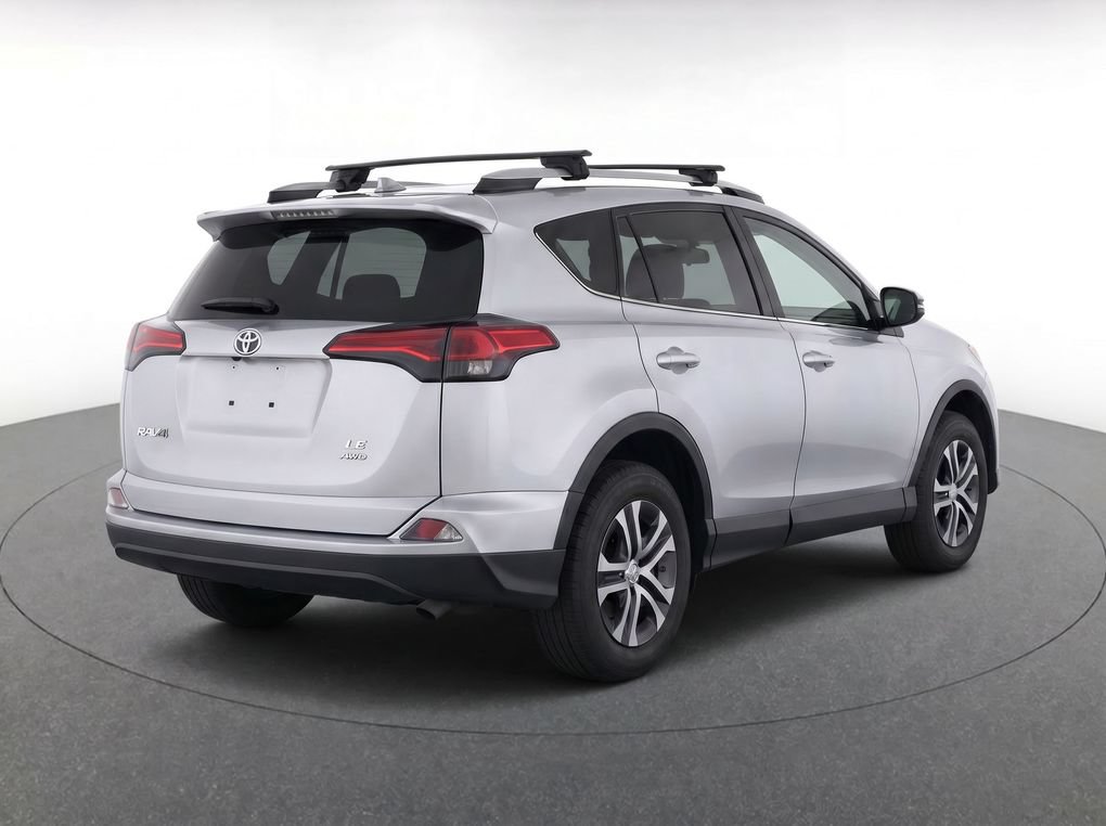 Used 2016 Toyota RAV4 LE AWD/4WD image 6