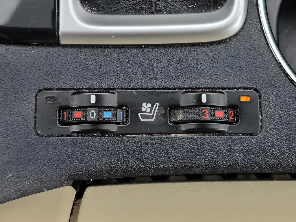 Used 2018 Toyota Highlander Limited Platinum w/ Protection Package #3 image 35