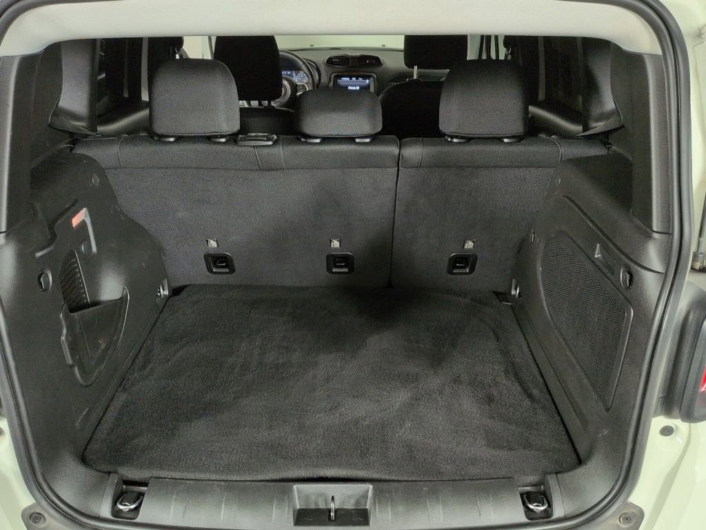 Certified 2023 Jeep Renegade Latitude w/ Sun/Sound Group image 35