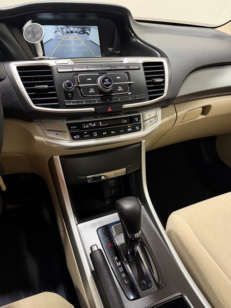 Used 2013 Honda Accord LX image 13