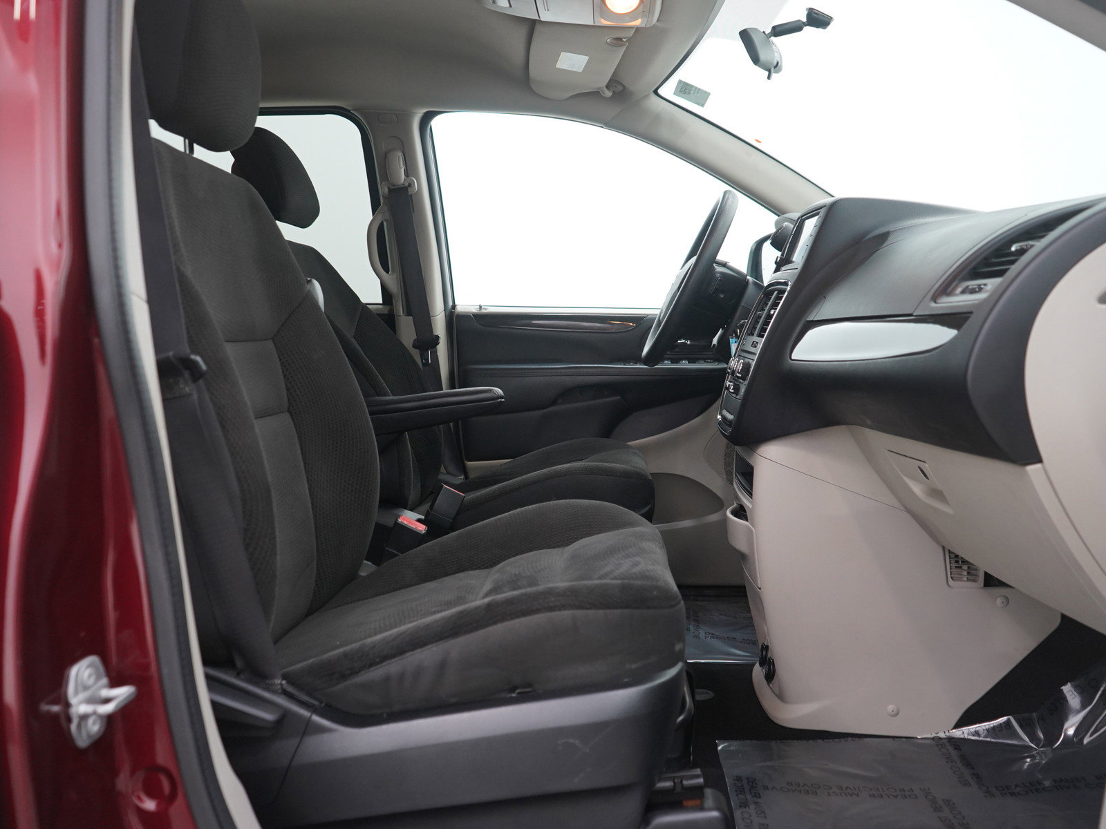 Used 2018 Dodge Grand Caravan SE image 10