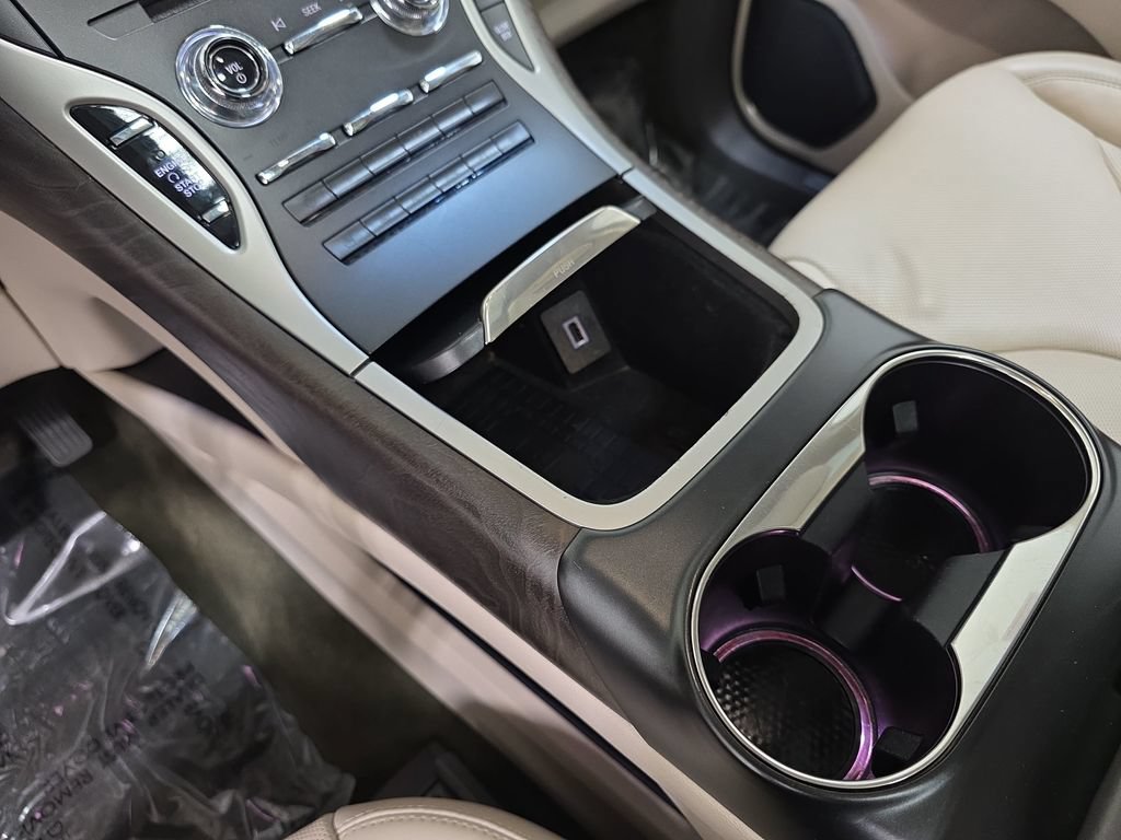 Used 2020 Lincoln Nautilus Reserve AWD/4WD image 25