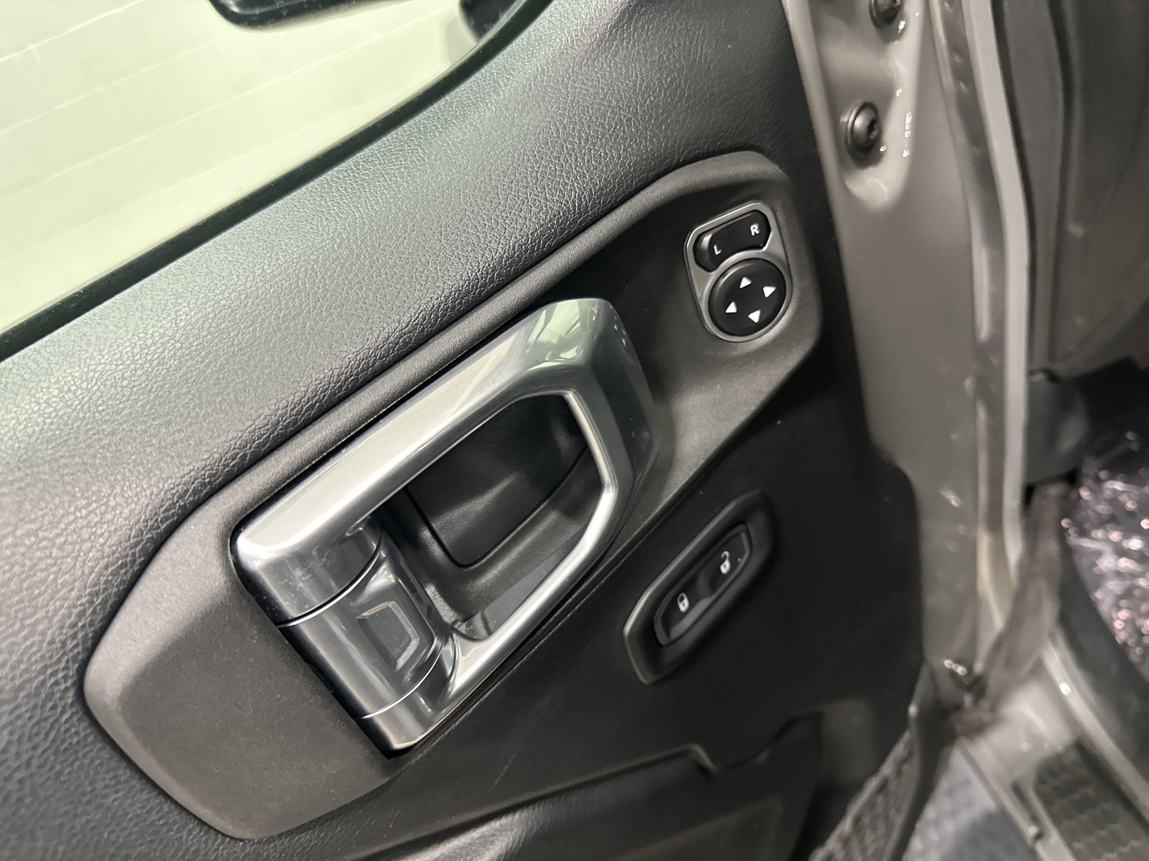 Used 2021 Jeep Wrangler Unlimited Sport w/ Sun And Sound Package image 15