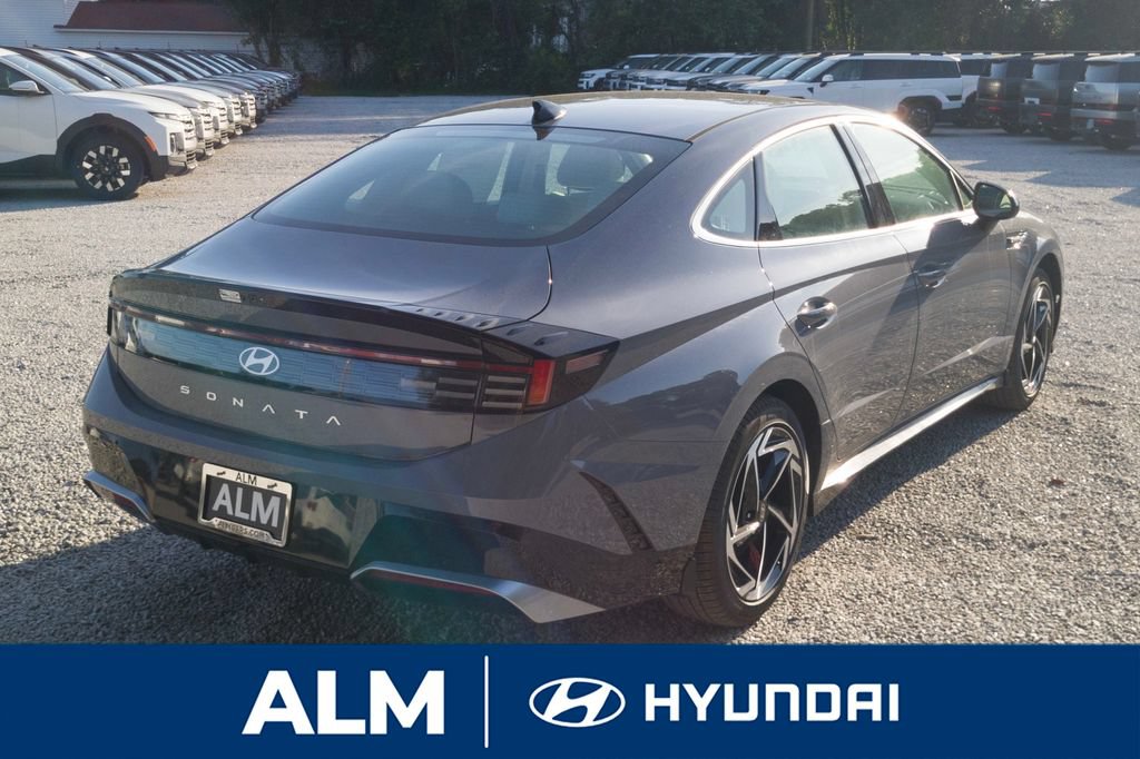 New 2026 Hyundai Sonata SEL FWD image 5