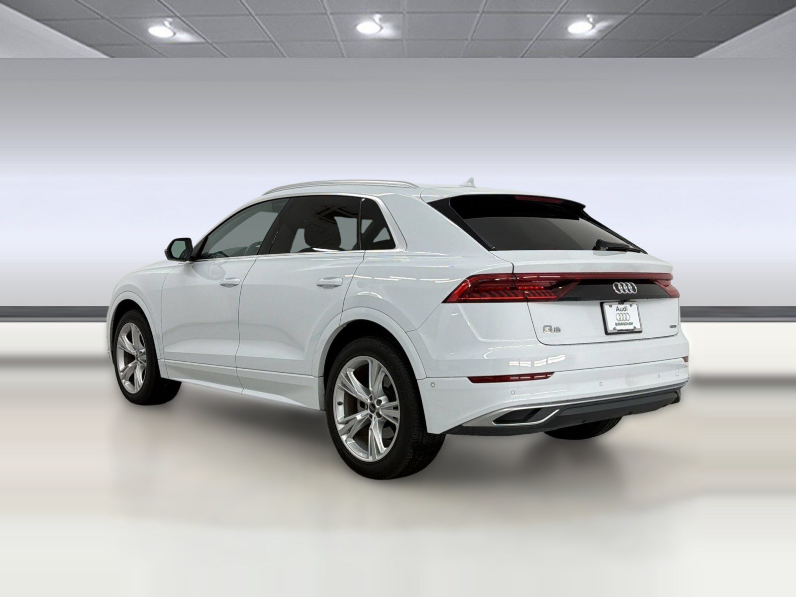 Used 2022 Audi Q8 Prestige w/ Prestige Package AWD/4WD image 3