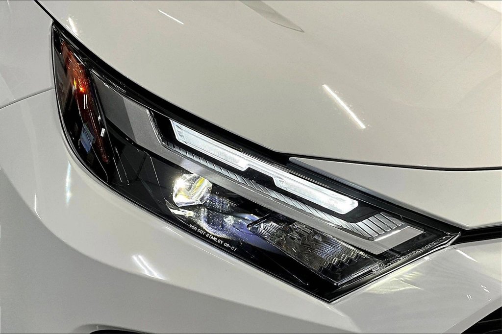 New 2025 Toyota RAV4 LE image 23