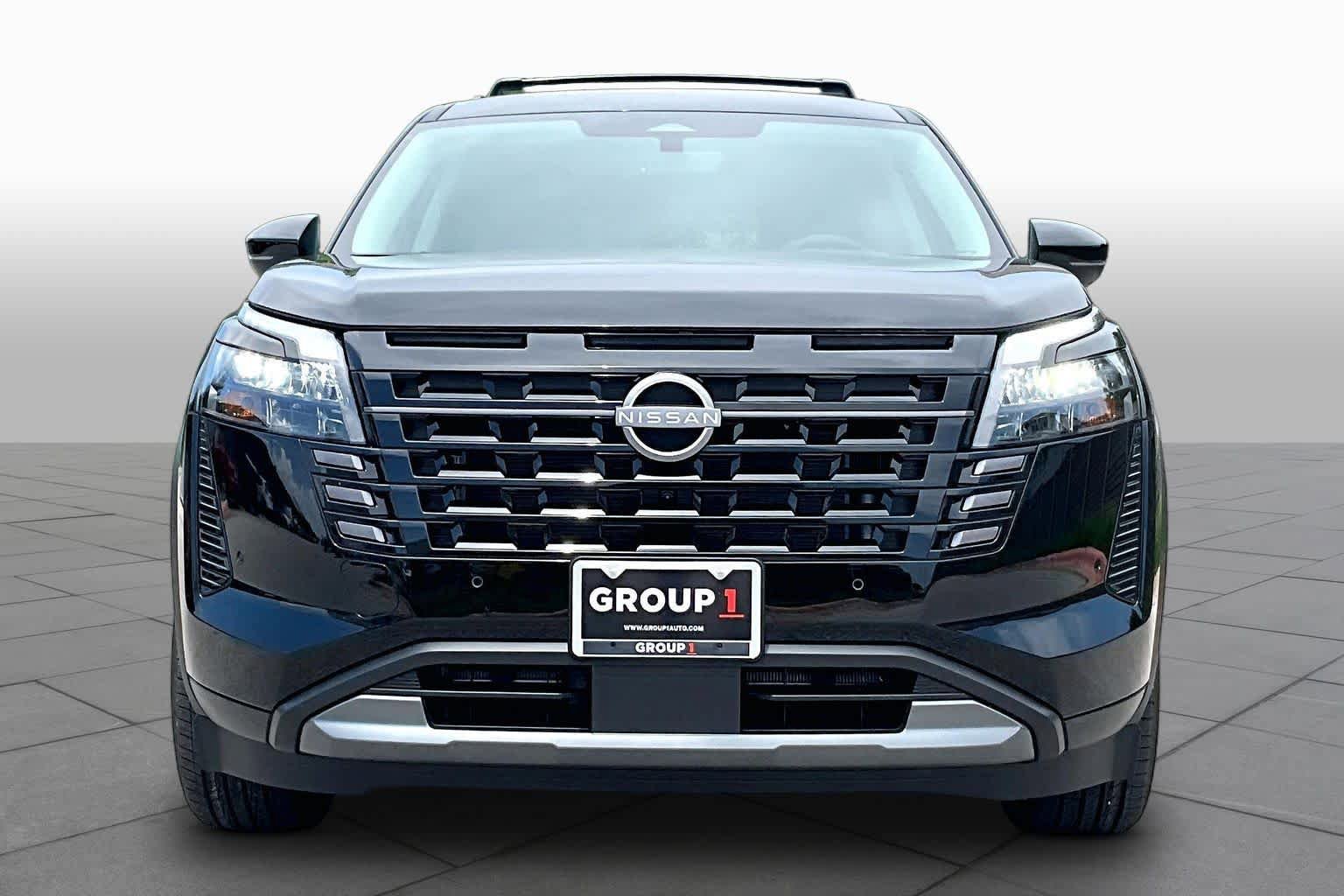 New 2026 Nissan Pathfinder SL FWD image 3