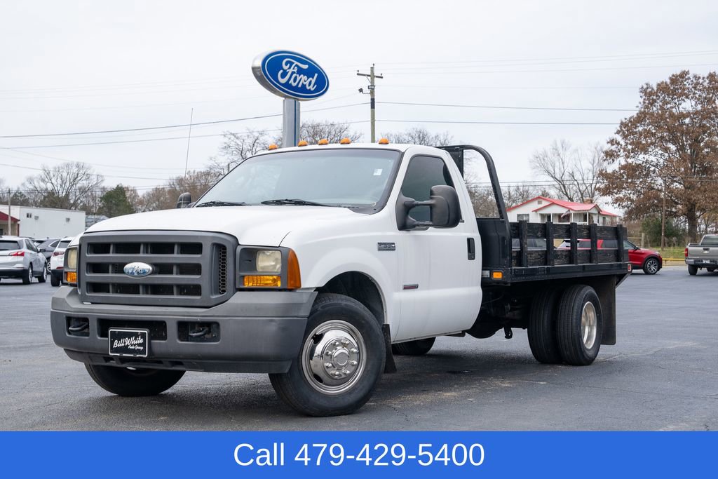 Used 2005 Ford F350 XL RWD image 2