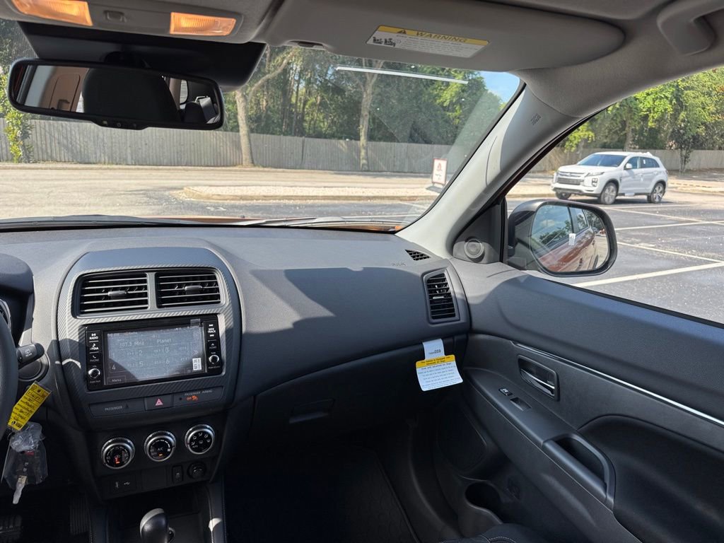 Used 2025 Mitsubishi Outlander Sport SE image 27