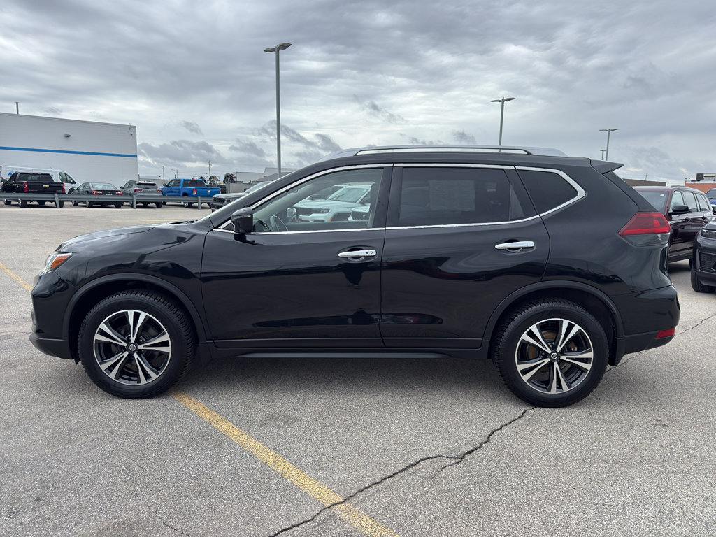 Used 2019 Nissan Rogue SV w/ Sun & Sound Touring Package AWD/4WD image 6