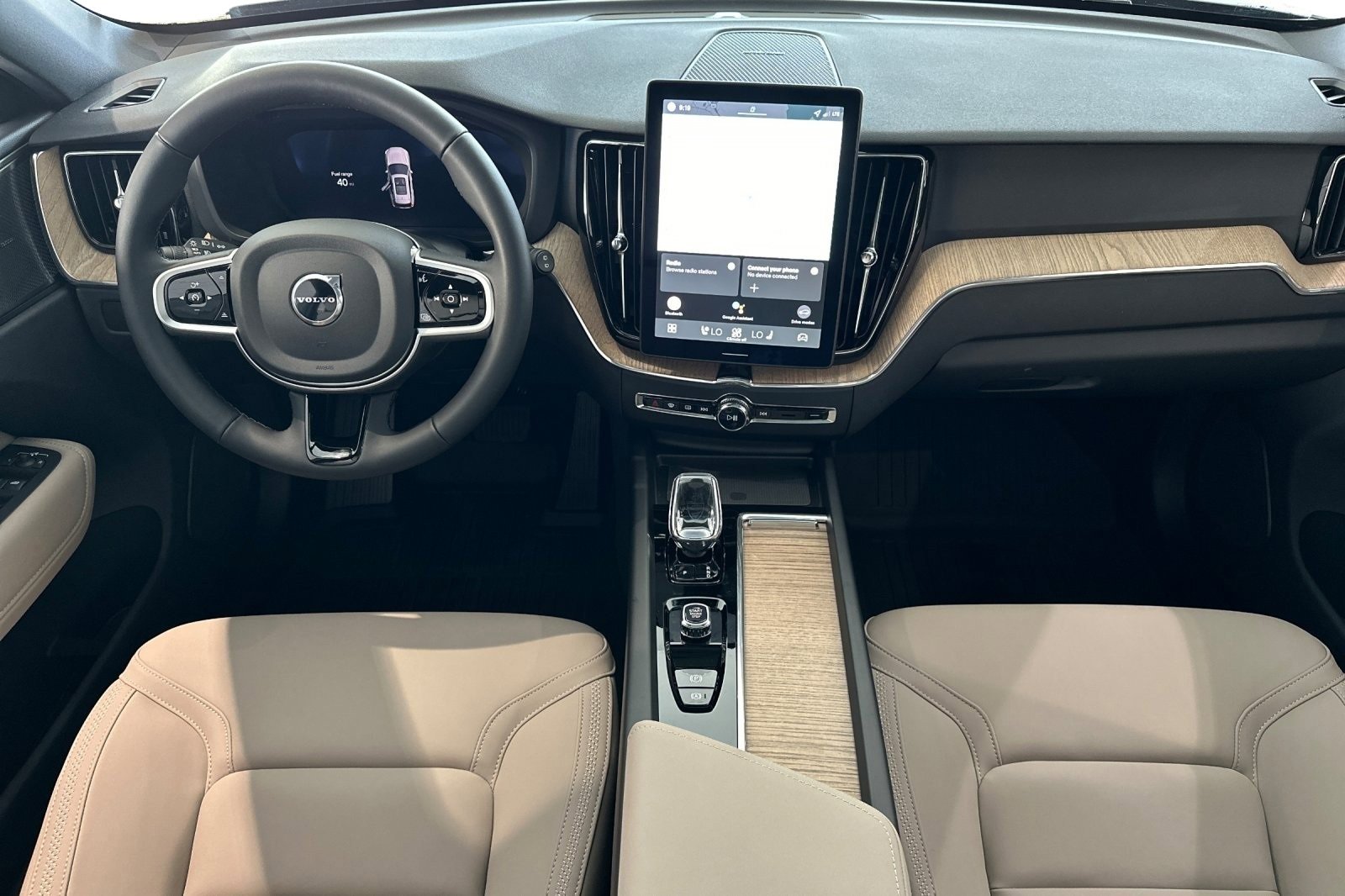 New 2026 Volvo XC60 B5 Plus w/ Climate Package image 3