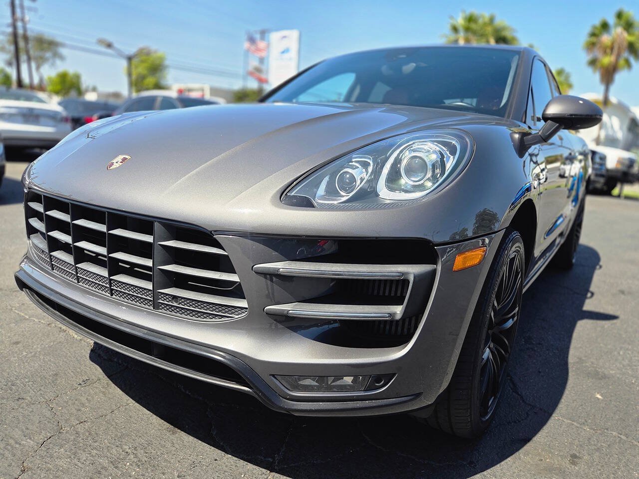 Used 2016 Porsche Macan Turbo AWD/4WD image 42