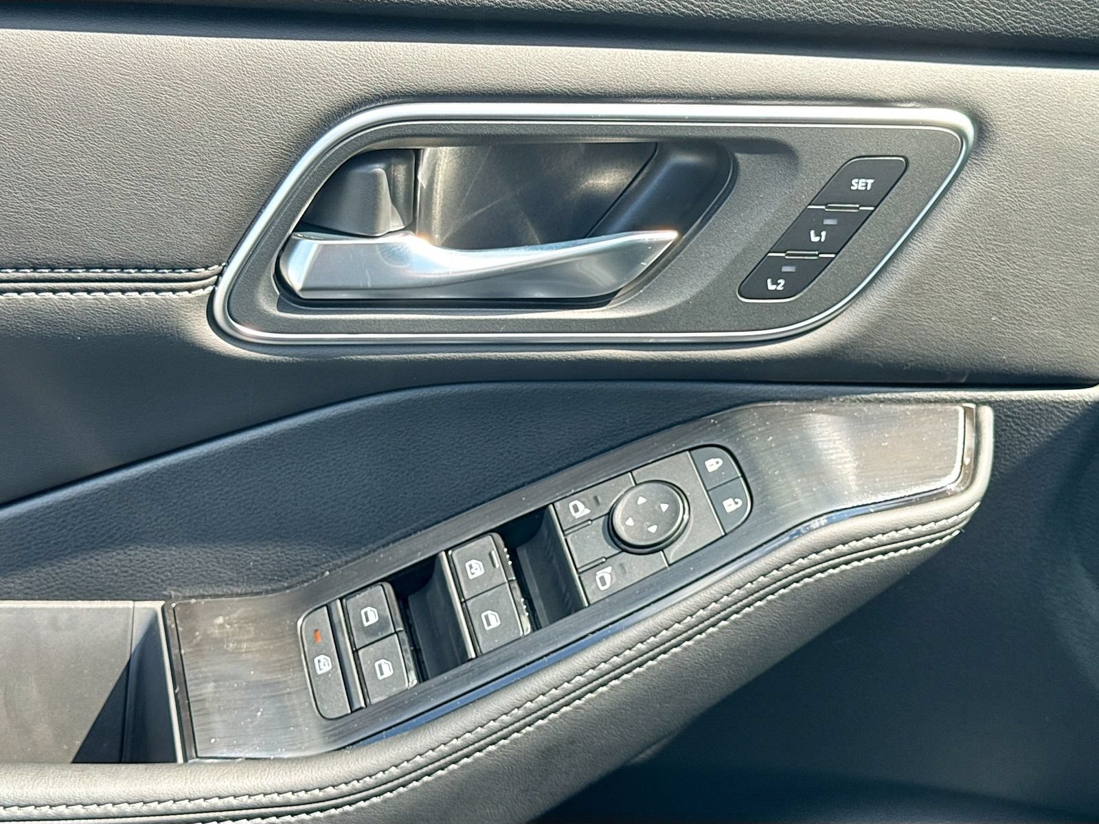 New 2026 Nissan Rogue Platinum AWD/4WD image 18