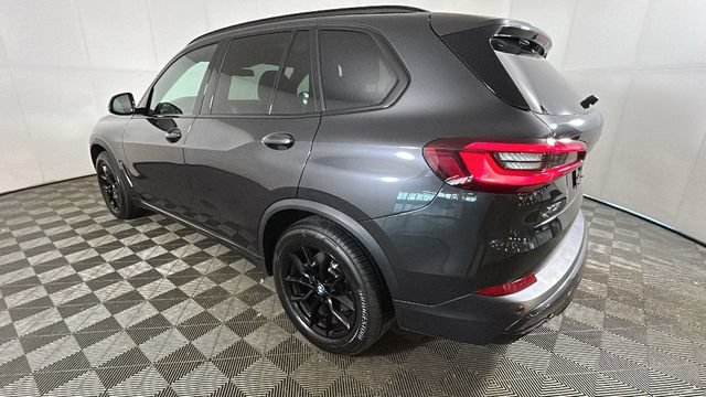 Used 2022 BMW X5 xDrive40i AWD/4WD image 5
