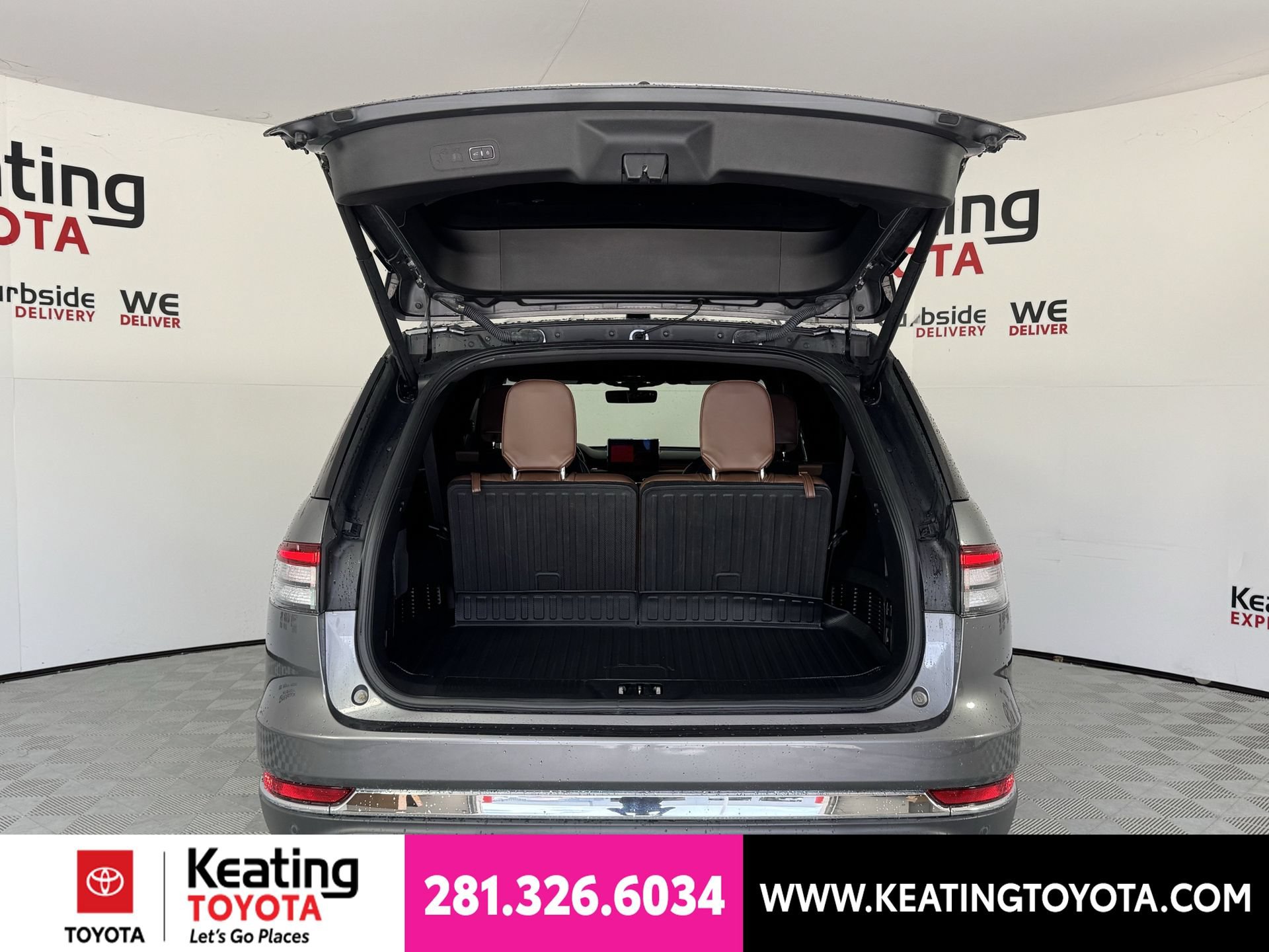 Used 2022 Lincoln Aviator Reserve w/ Elements Package Plus RWD image 17