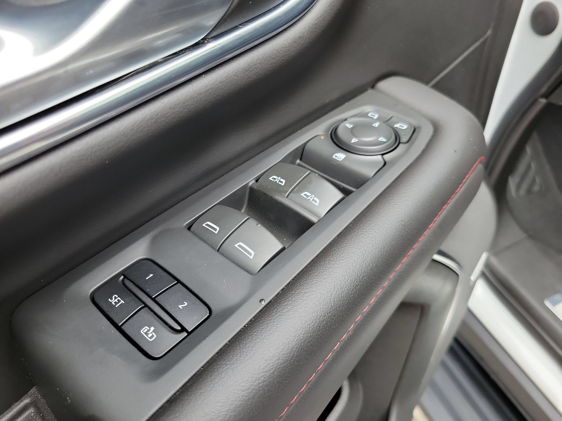Used 2023 Chevrolet Tahoe RST AWD/4WD image 27