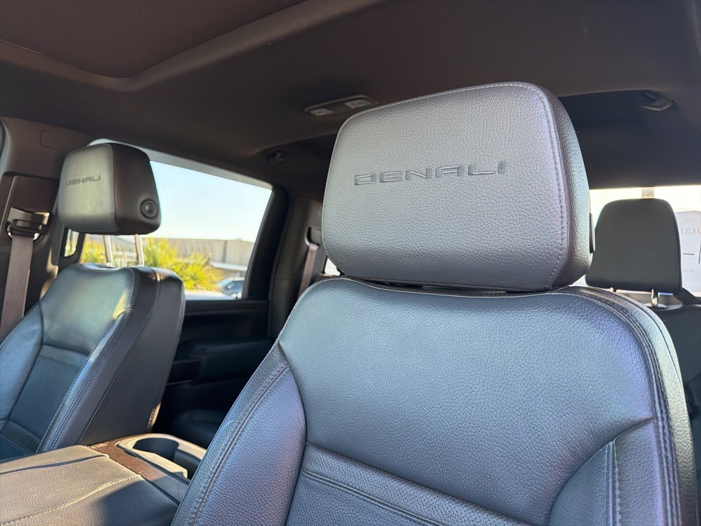 Used 2023 GMC Sierra 2500 Denali w/ Denali Ultimate Package image 9