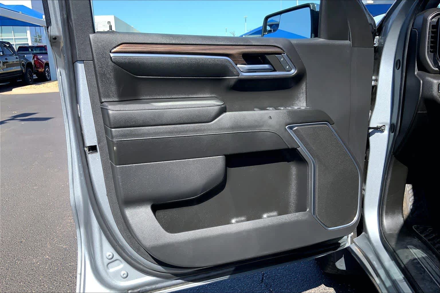 Used 2024 Chevrolet Silverado 1500 LT AWD/4WD image 22